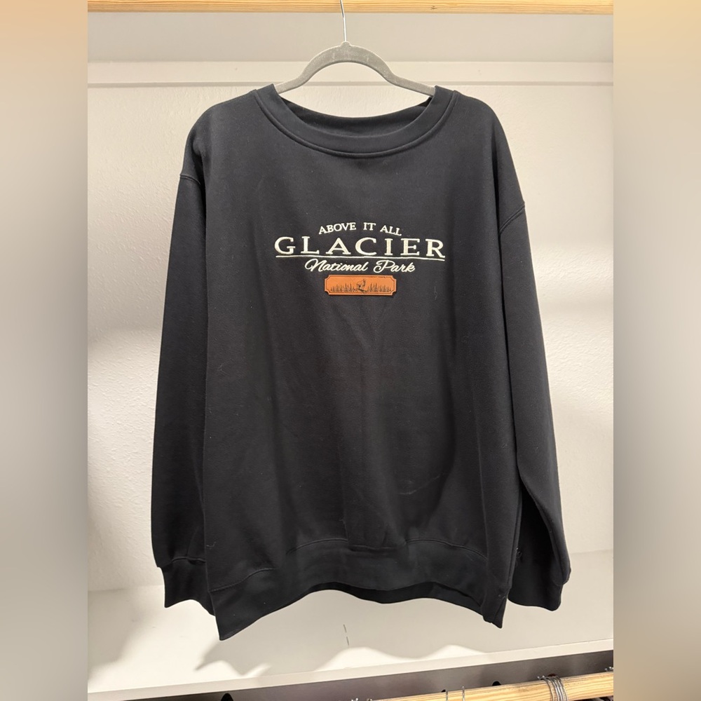 Black sweatshirt